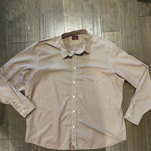 UNTUCKit Men's Slim Fit Wrinkle-Free Sangiovese Button Up Shirt